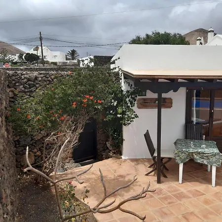 Tipica Lanzarote House Only Adults Bed & Breakfast Tias Exterior photo