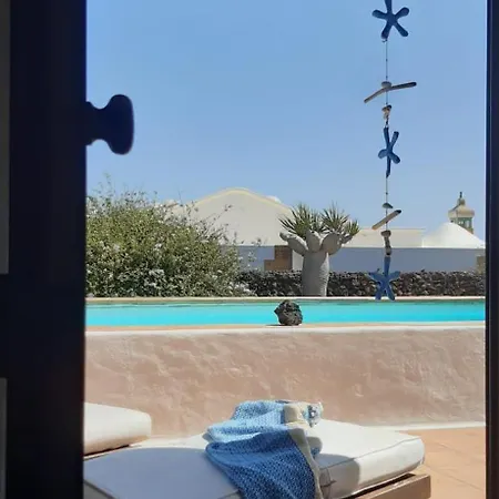 Tipica Lanzarote House Only Adults Bed & Breakfast Tias Exterior photo